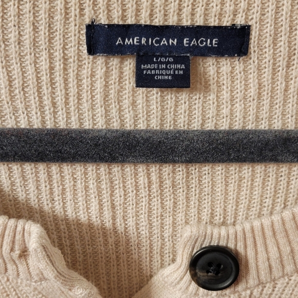 Sweater - Picture 4 of 4